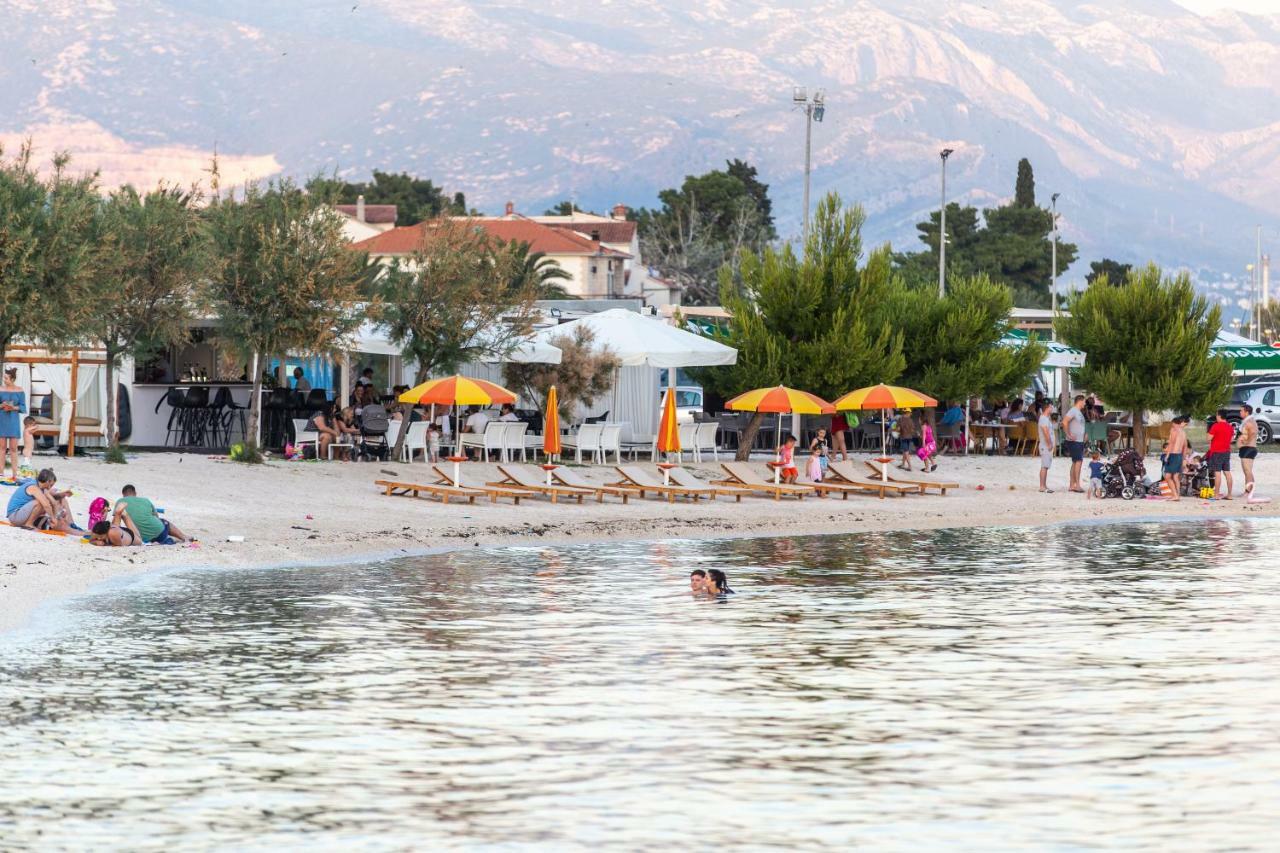 Appartamento Apartman Topic Kaštela Esterno foto